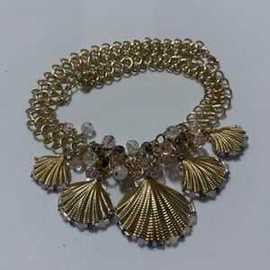 Elegant‎ Gold Shell Necklace